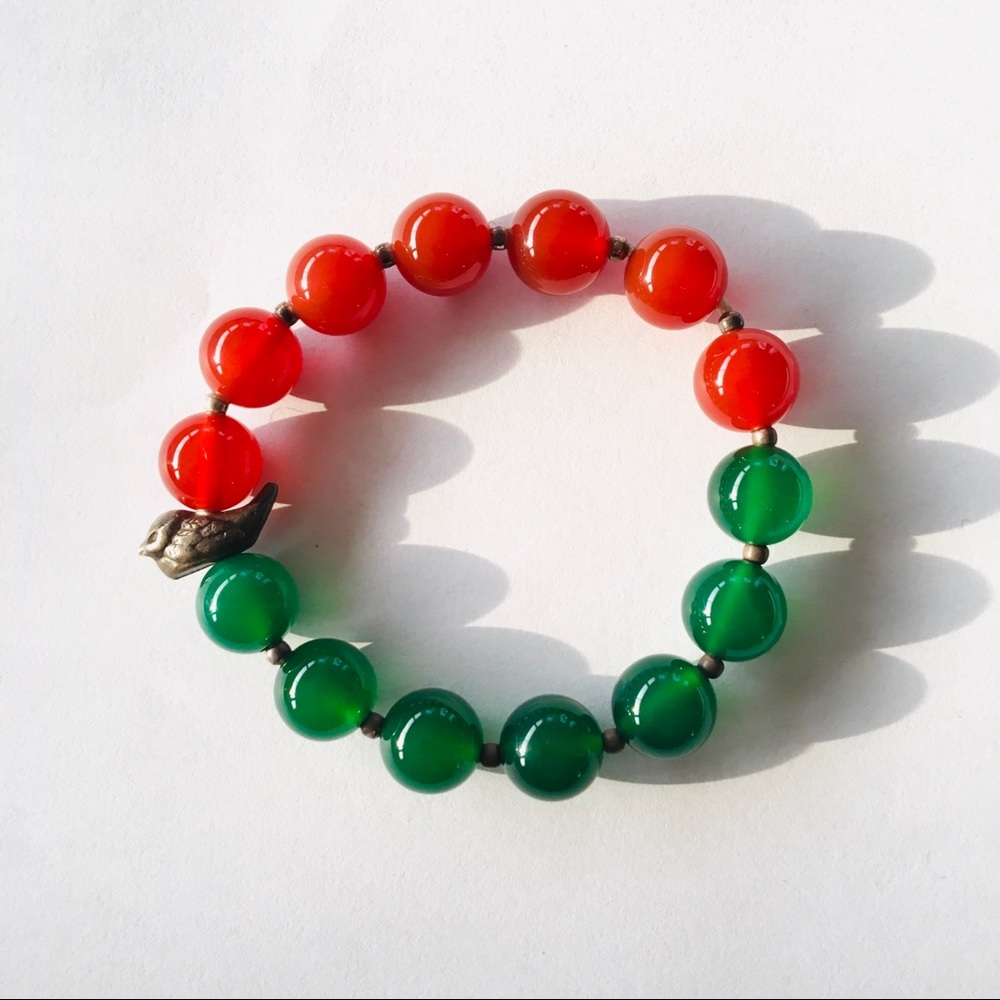 925 Sterling Artisan Silver Bird Charm Red/Green Agate Beads Stretchy Bracelet